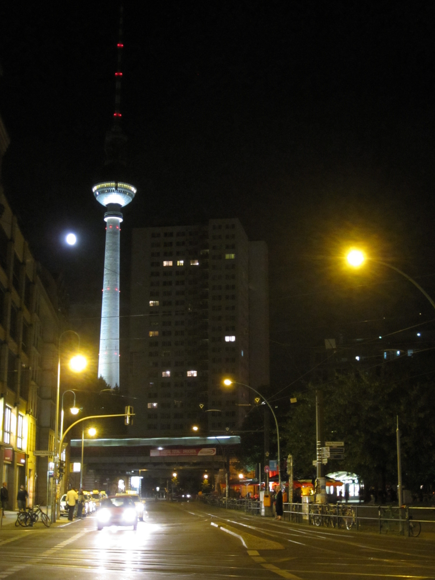 The Fernsehturm by the moon