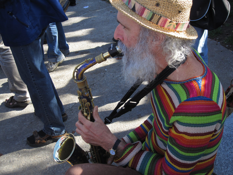 Mont Royal parkâ€”Hippie sax player